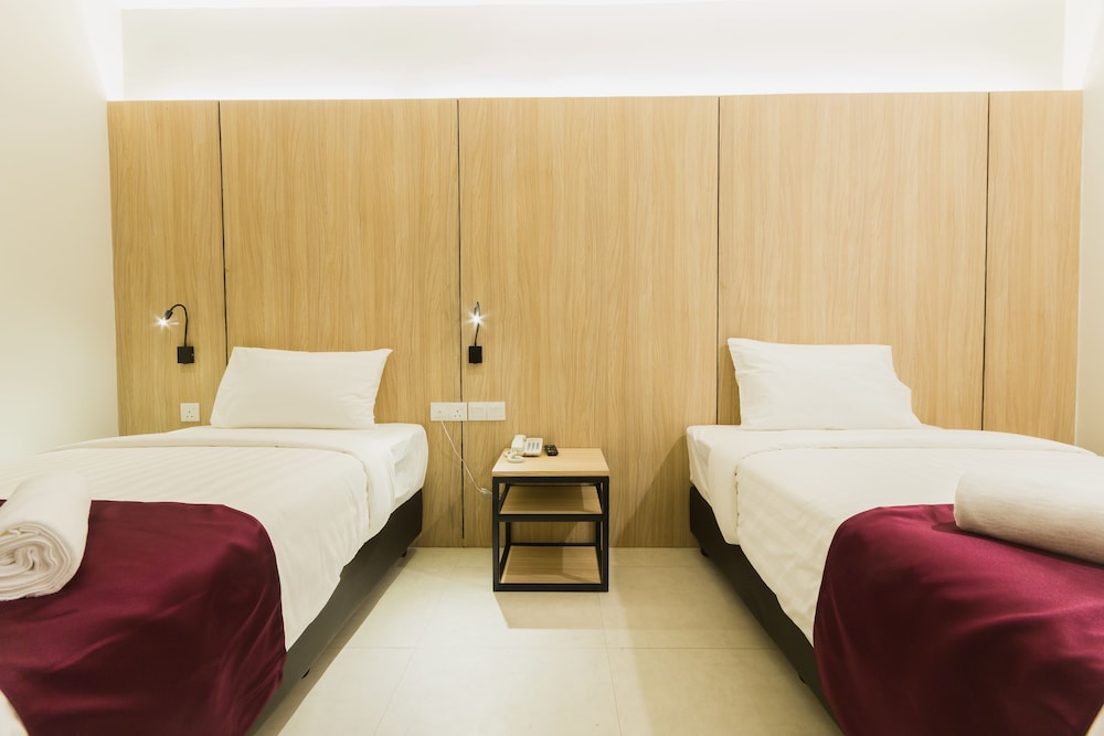 Business Twin Room - Photo 1