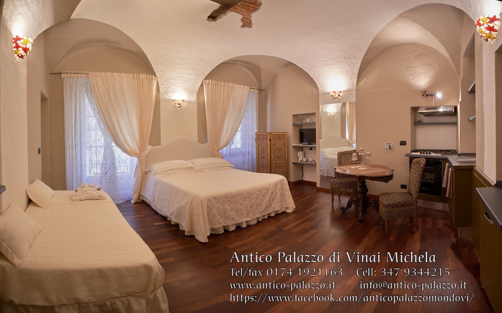 Deluxe Studio Suite, Kitchenette photo 1