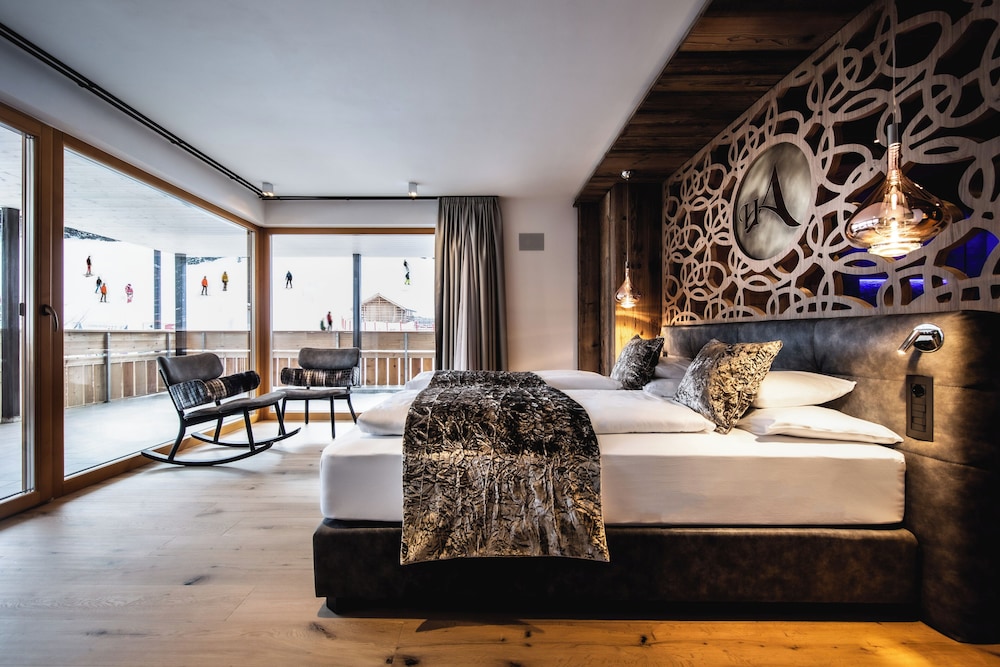 Alpine con letto matrimoniale o 2 letti singoli, balcone