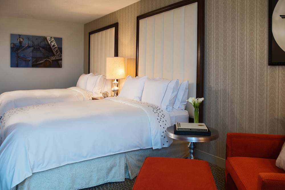Club Room, 2 Double Beds - Photo 2