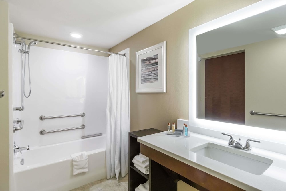 Hawthorn Suites by Wyndham Wheeling at The Highlands, Bild 2
