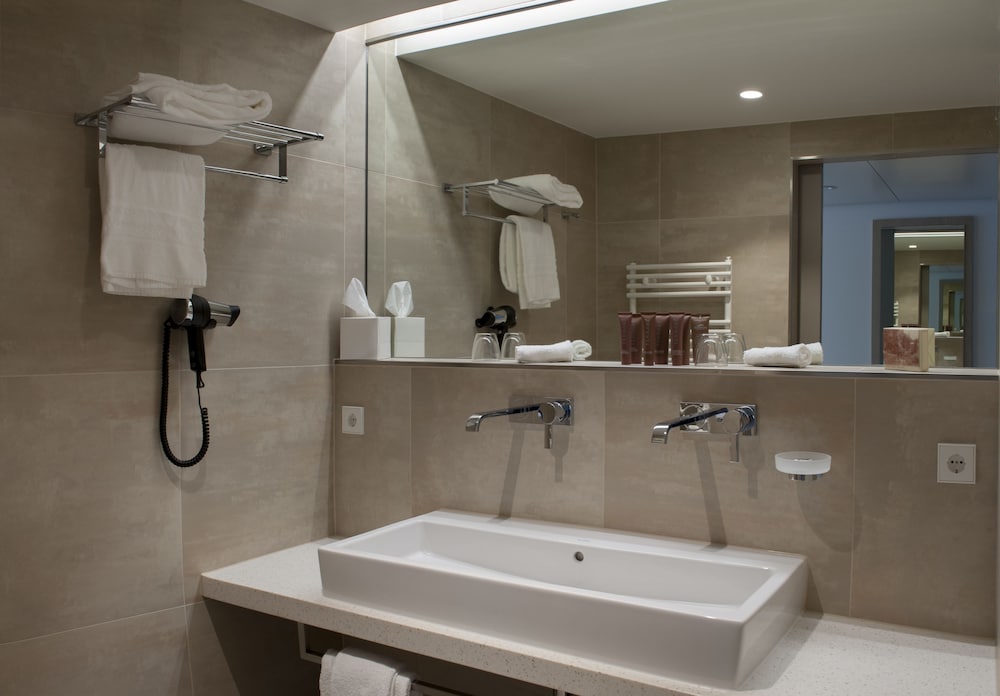 Executive Double Room (Wellness & Fitness Access) - Photo 6