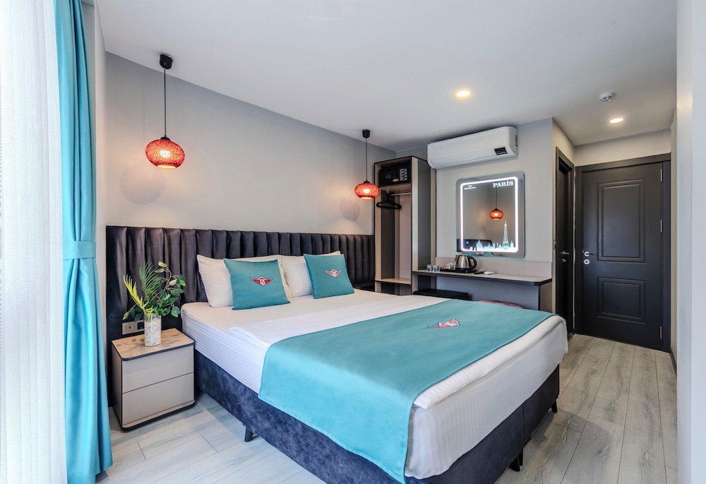 Standard Double Room, City View