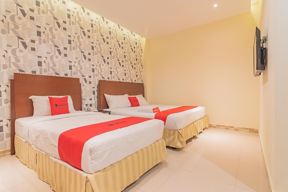 Suite (Reddoorz) - Photo 3
