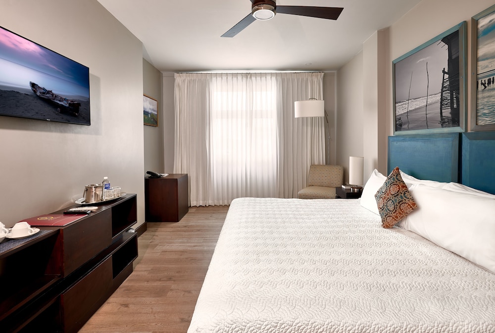 Standard Deluxe Room