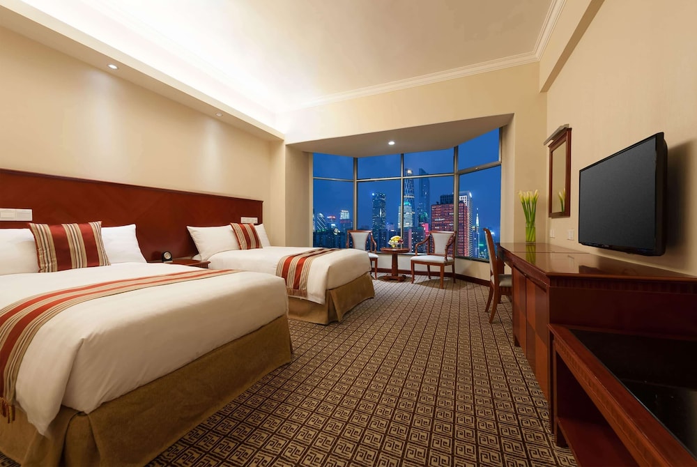 Room, 2 Twin Beds, Non Smoking, River View (High Floor) - Photo 1
