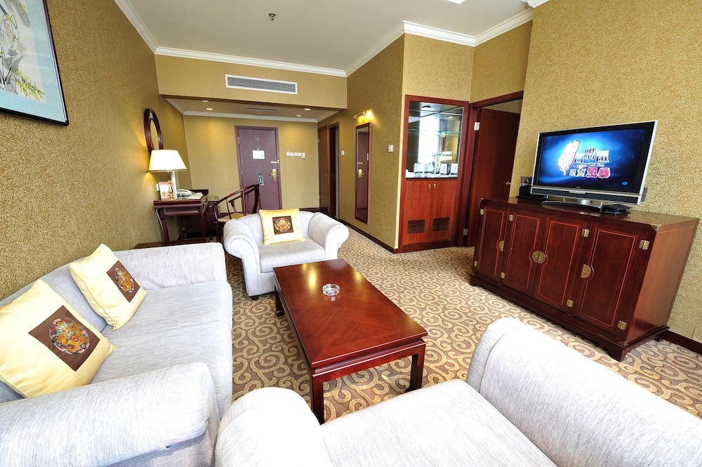 Luxury Suite
