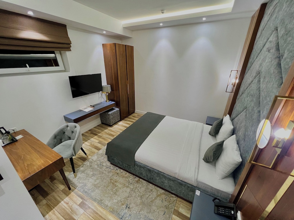 Standard Double Room - Photo 2