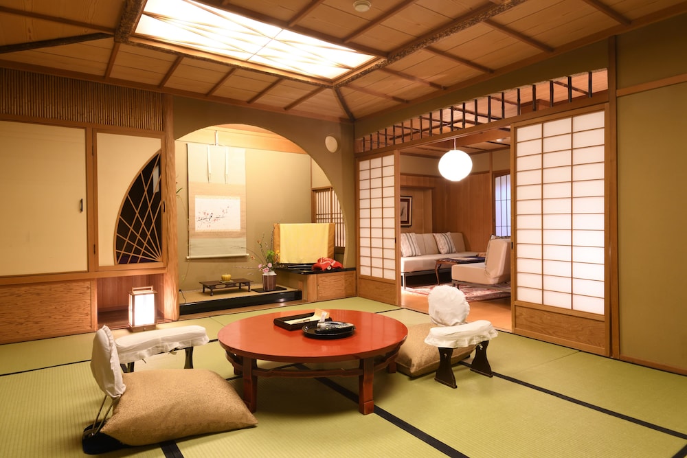 Deluxe Room, Multiple Beds, Private Bathroom (8-10 Tatami Mats) photo 3