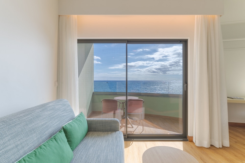 Suite, Sea View - Photo 4