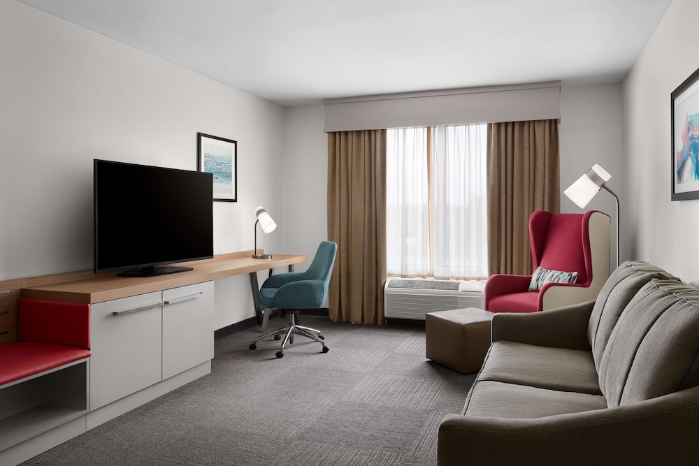 Suite, 2 Queen Beds, Accessible - Photo 2