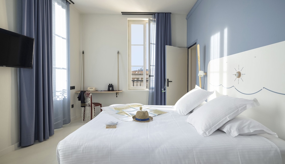 Chambre Pont Superieur avec accès rooftop et bassin - Photo 3