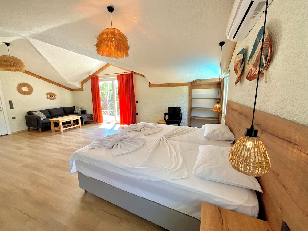 Honeymoon Room, Non Smoking, Mountain View