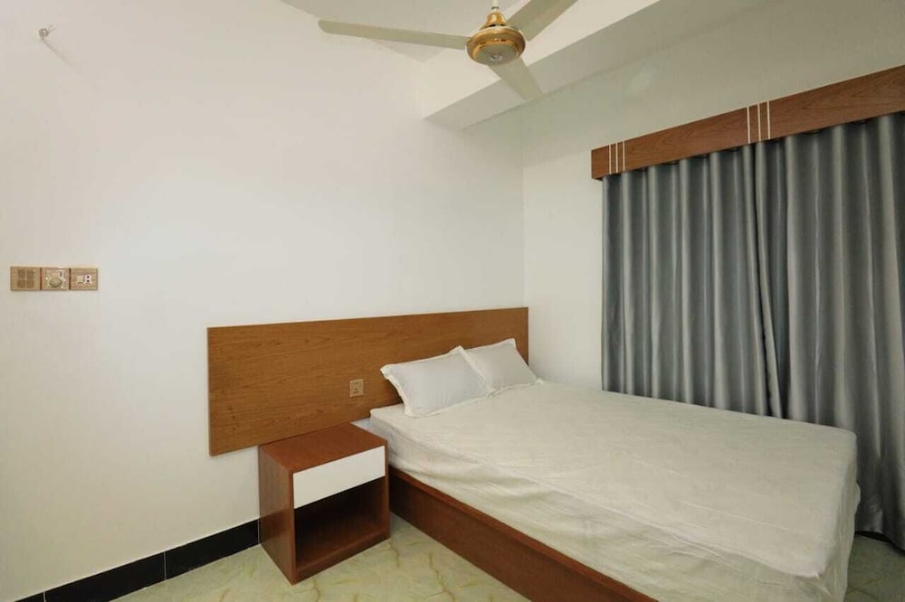 Premium Single Room, City View photo 2