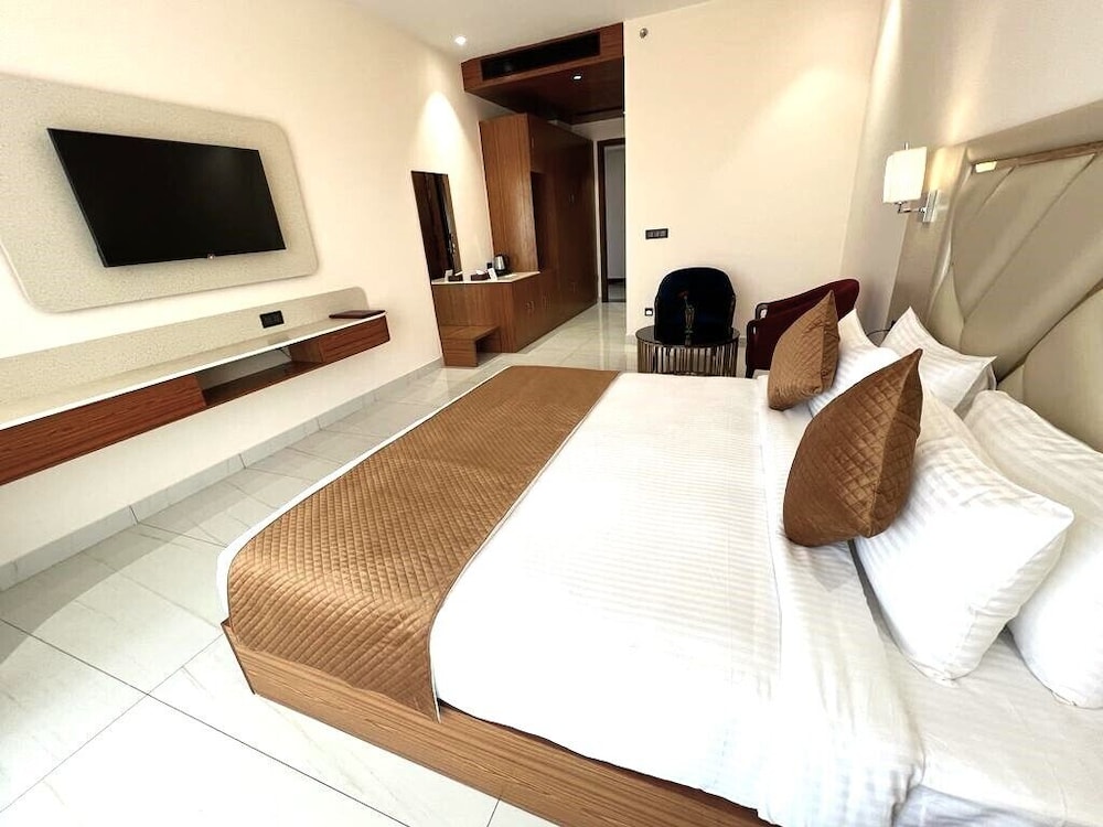 Deluxe Double Room photo 3