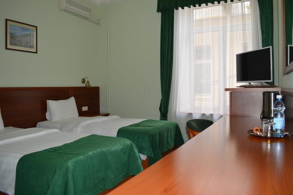 Standard Twin Room, 2 Twin Beds photo 3