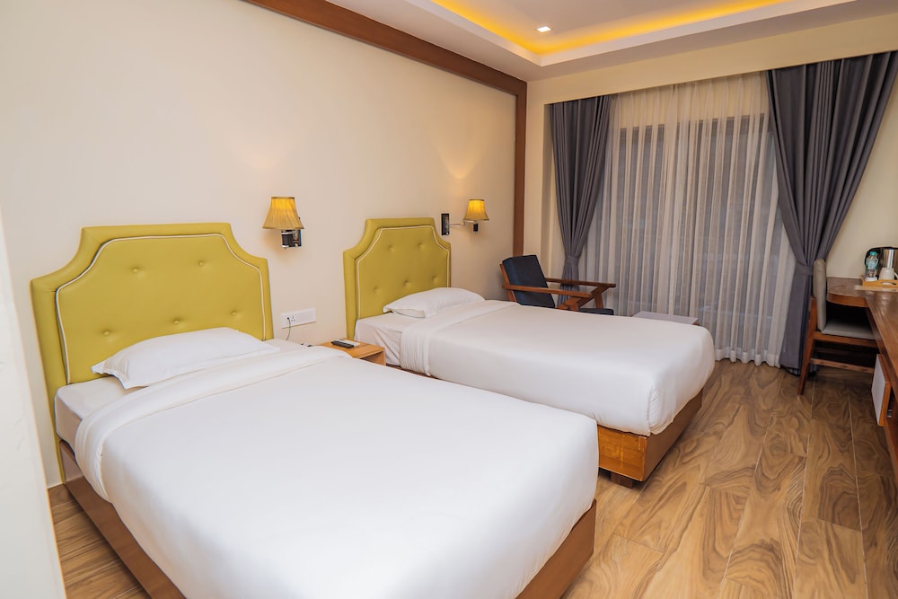 Deluxe Twin Room - Photo 10