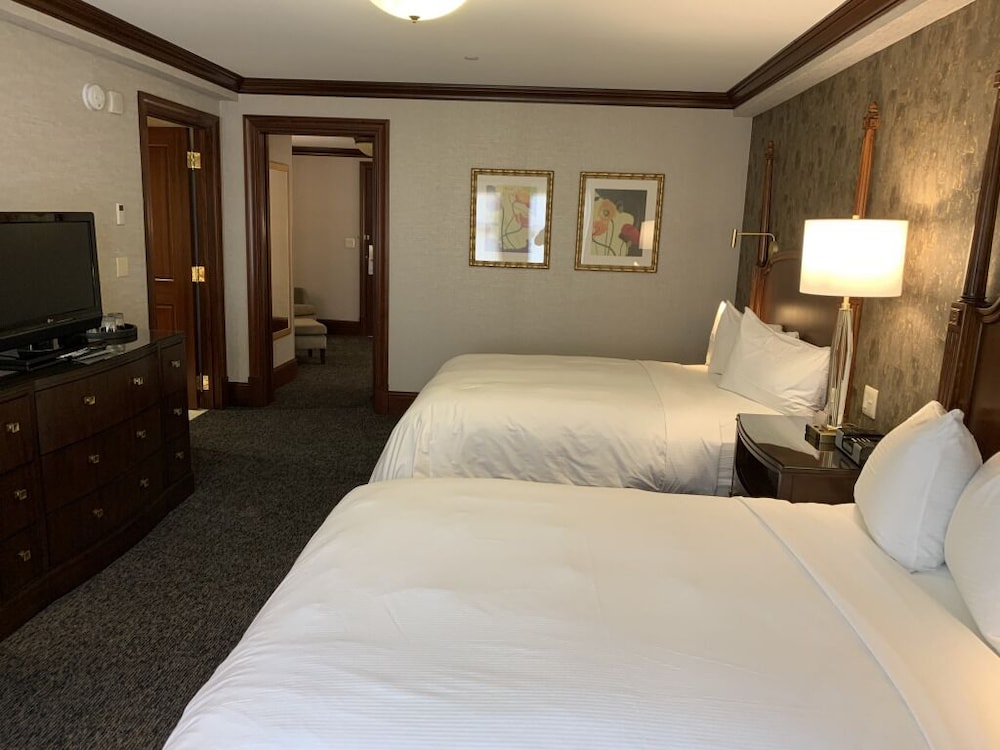 Studio, 2 Queen Beds