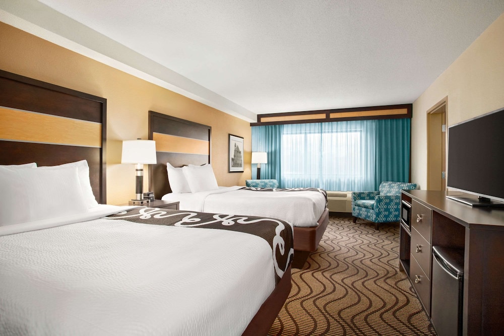 Junior Suite, 1 Bedroom, Non Smoking photo 2