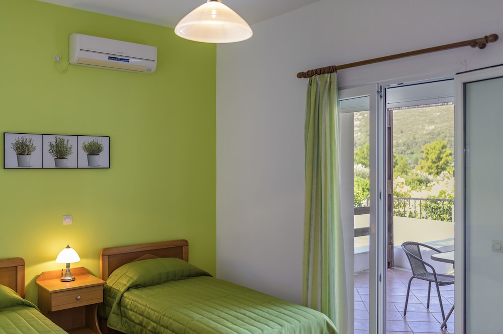 Villa, 2 Bedrooms (Red) photo 2