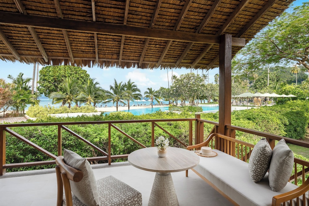 Deluxe Sea View Villa - Photo 9