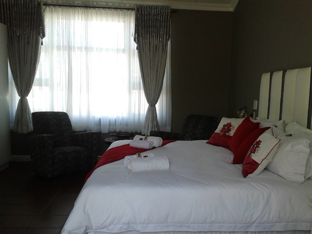 Apartment, 1 Bedroom, Garden View, Garden Area photo 1