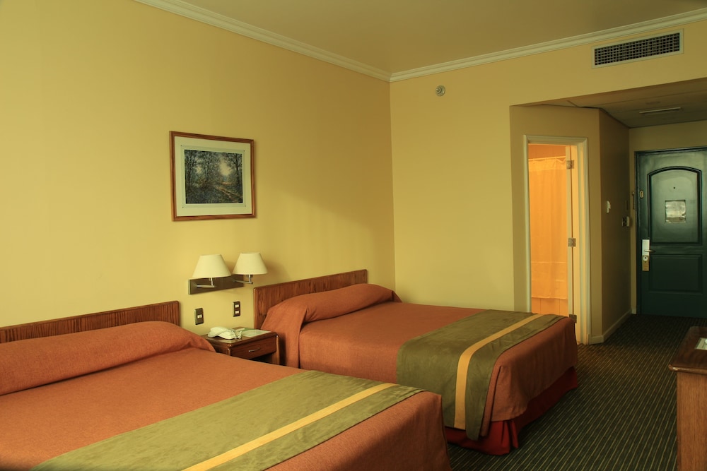Double Room, 2 Double Beds - Photo 1
