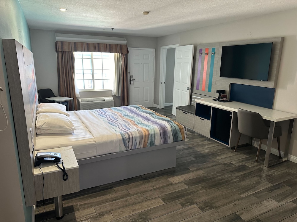 Deluxe Studio, 1 King Bed