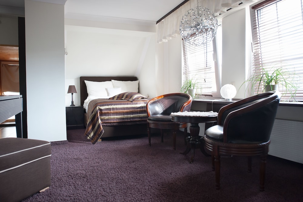 Business Double or Twin Room, Garden View photo 2