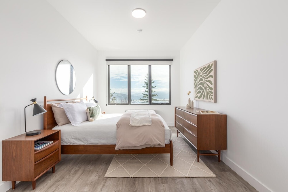 Condo, 2 Bedrooms, Kitchen, Slope side photo 3