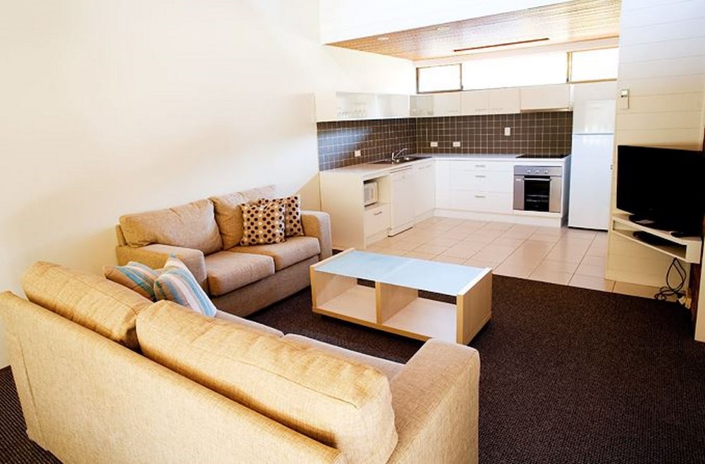Executive Suite, 1 Bedroom, Kitchen photo 1
