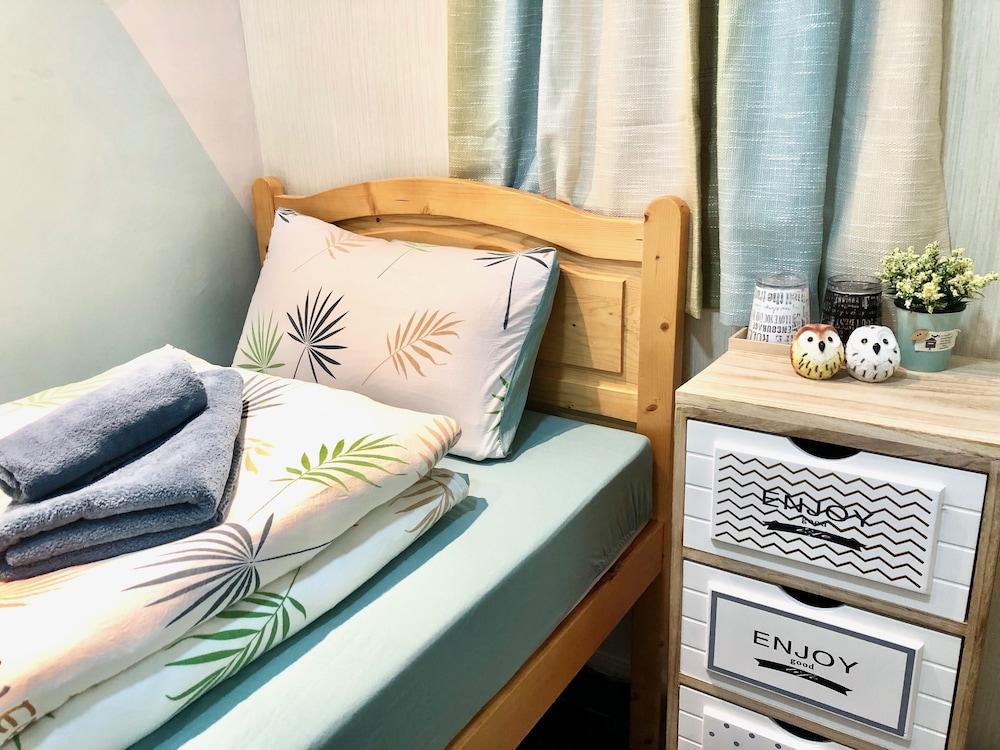 Classic Single Room