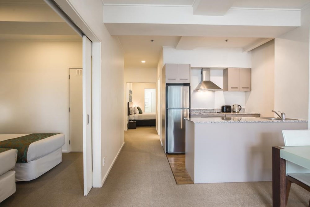 Apartment, 2 Bedrooms - Photo 4