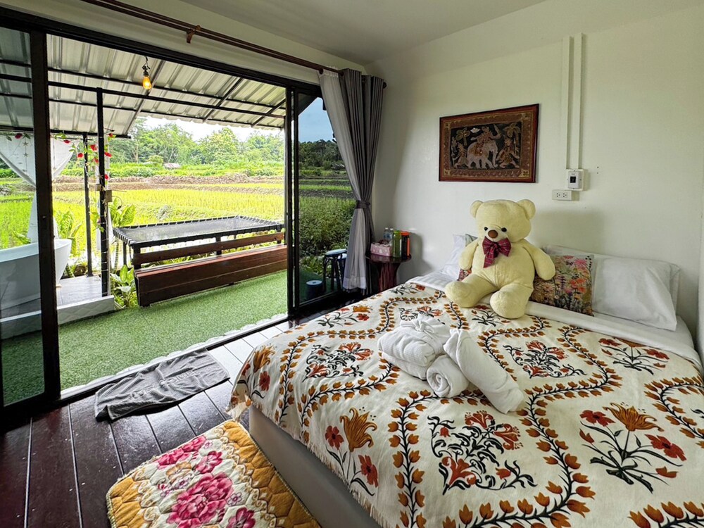 Baan Song A