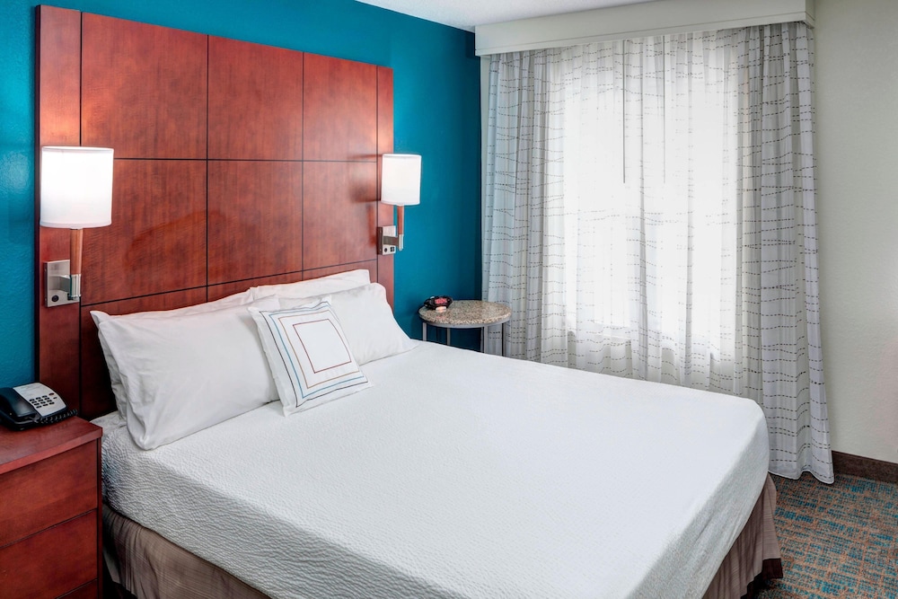 Suite, 1 Bedroom (Hearing Accessible)