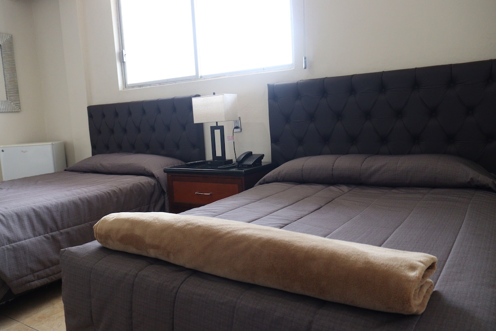 Classic Double Room, 2 Double Beds photo 1