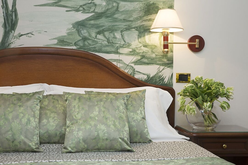 Room (Villa) - Photo 5