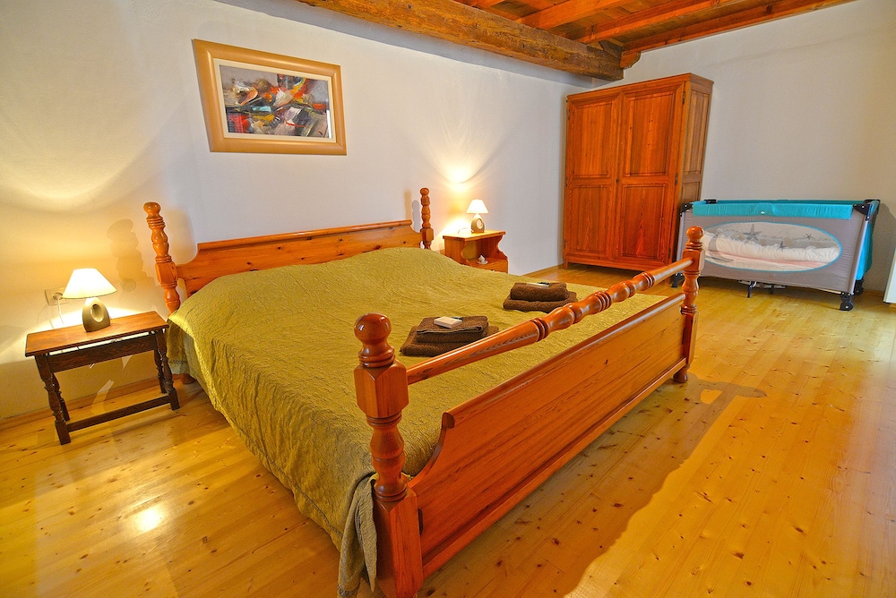 Standard House, 2 Bedrooms (0193) photo 3