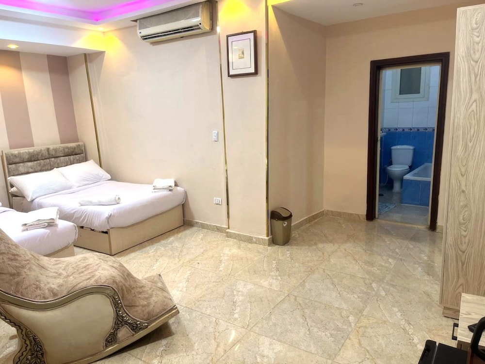 Standard Twin Room photo 2