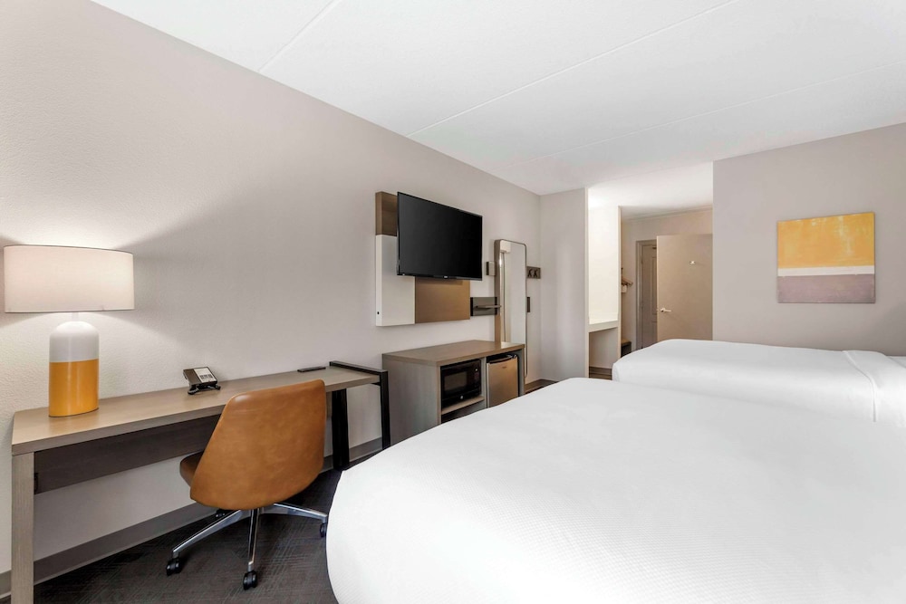 Room, 2 Queen Beds, Non Smoking - Photo 3