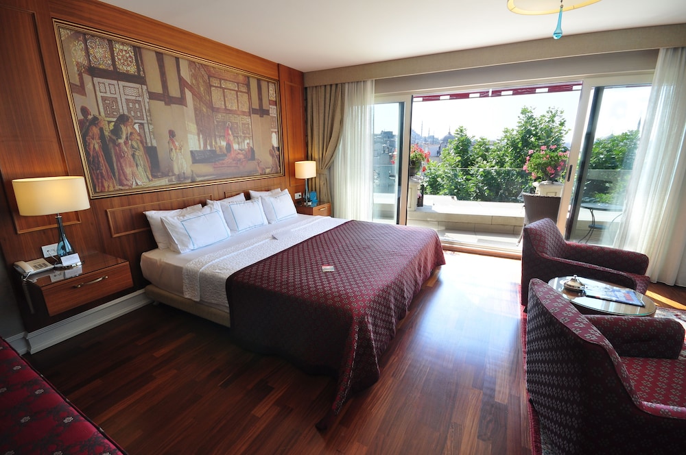 Deluxe Double Room, 1 King Bed, Sea View - Photo 3