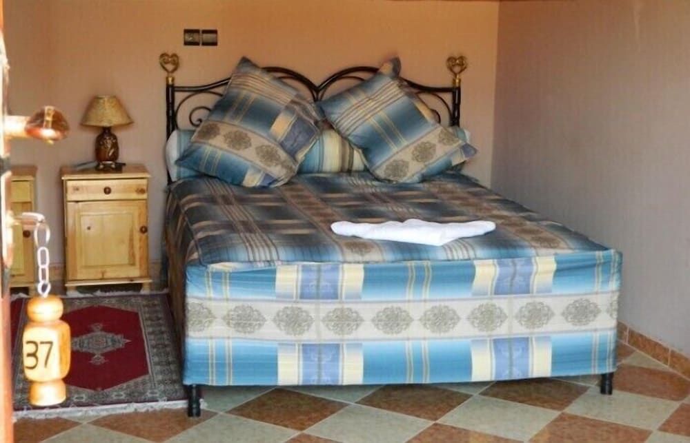 Triple Room, Multiple Beds