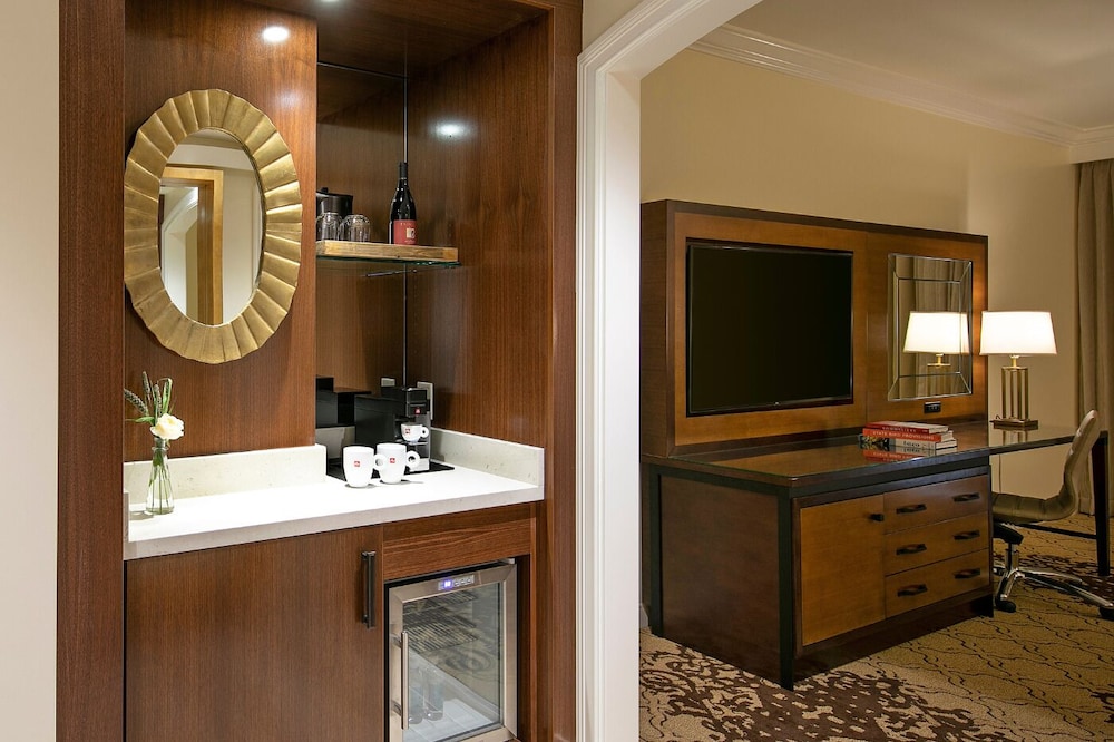 Room, 1 King Bed (Reserve) - Photo 2