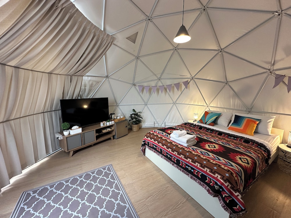 Two Storey Dome Pool Villa photo 3
