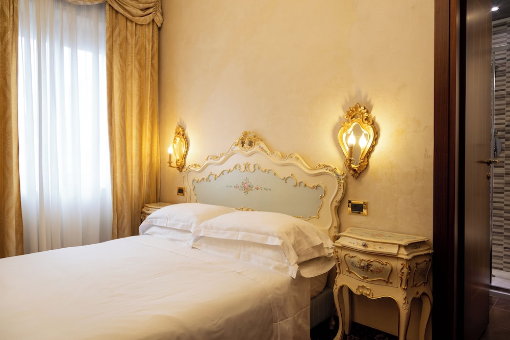 Standard Single Room photo 2