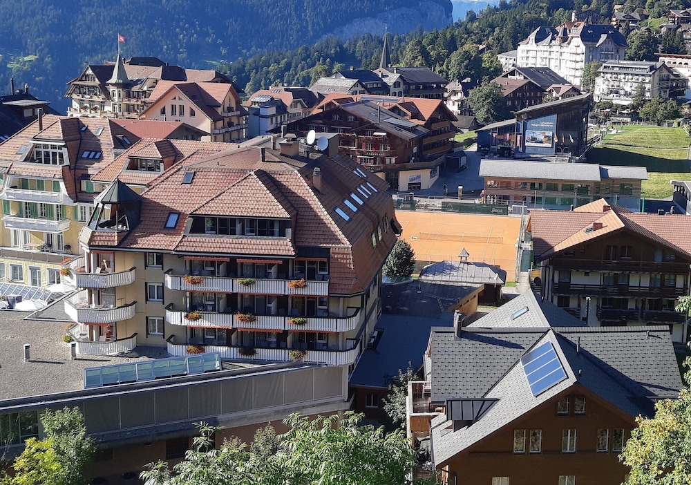 Suite, Balcony, Valley View - Photo 4