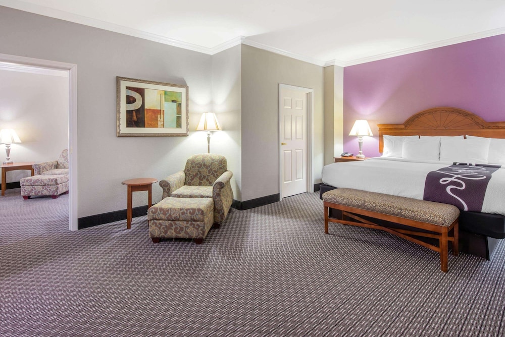 Suite, 1 King Bed, Non Smoking (Suite, Non Bed) - Photo 1