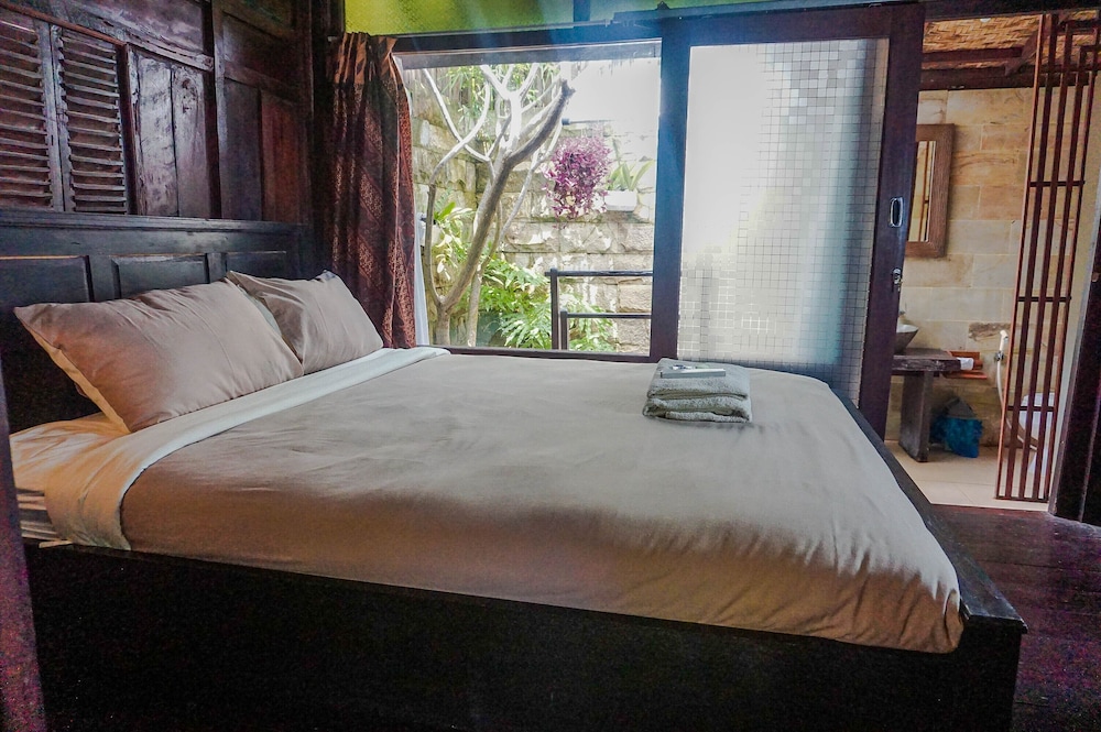 Romantic Room, 1 Bedroom, Garden View photo 1