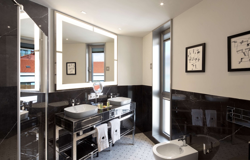 Suite, 1 King Bed