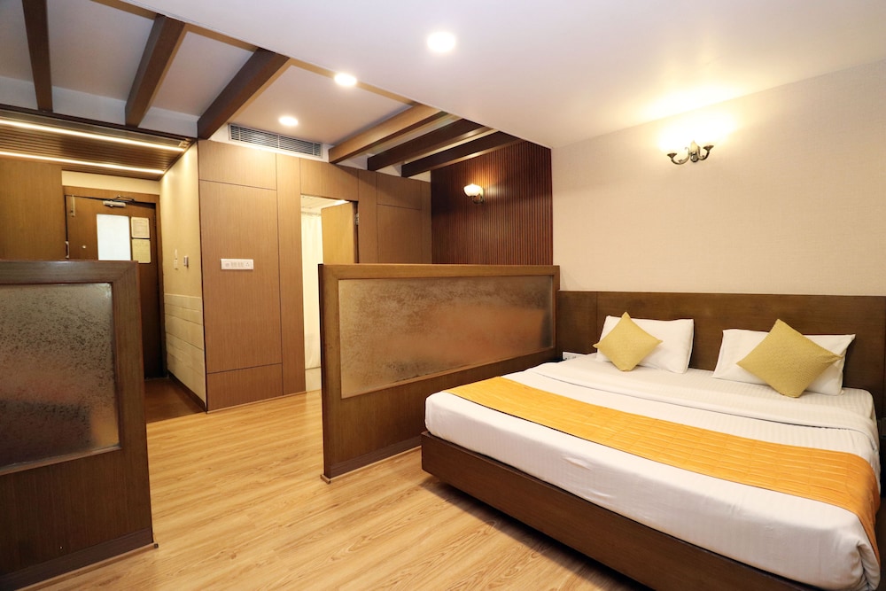 Executive Suite, 1 Bedroom, Accessible, City View